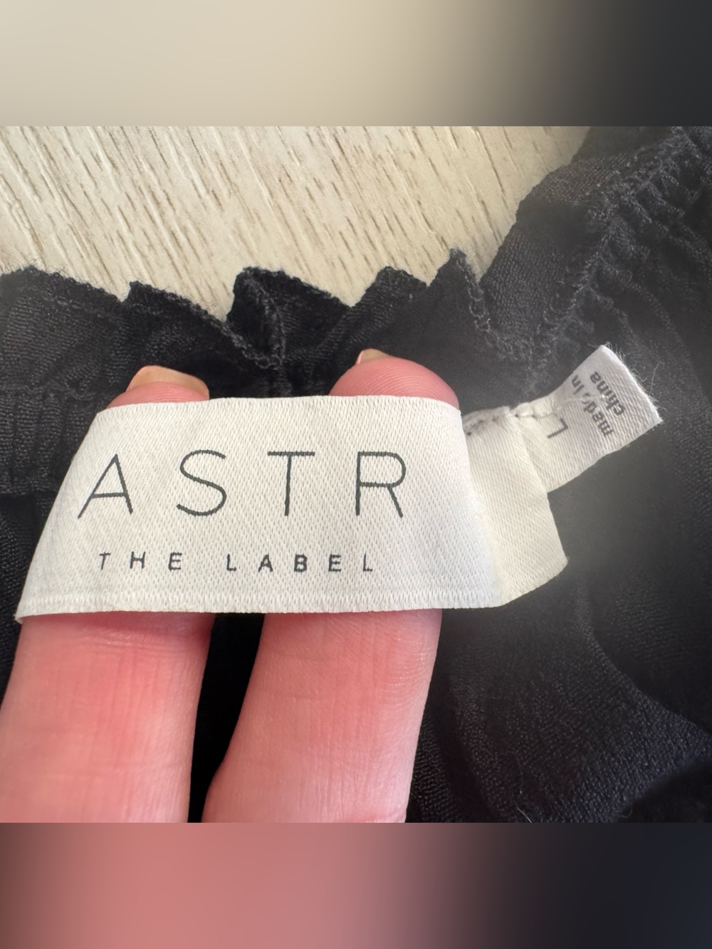 ASTR the Label Reyna Black Boho Off the Shoulder Embroidered Semi Crop Top Large - Picture 9 of 12